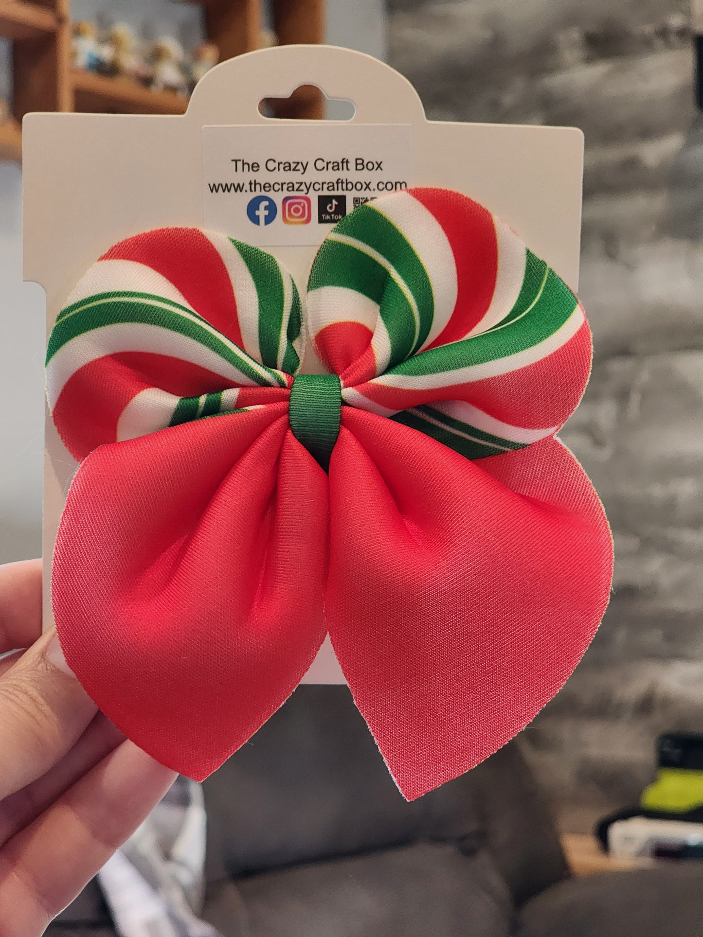 Christmas Neoprene Hair Bows – Holiday Peppermint, Santa, Gingerbread & Festive Prints