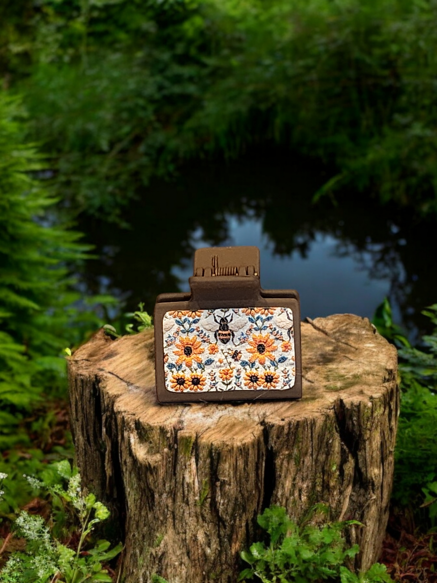 Bee & Flower Claw Clip