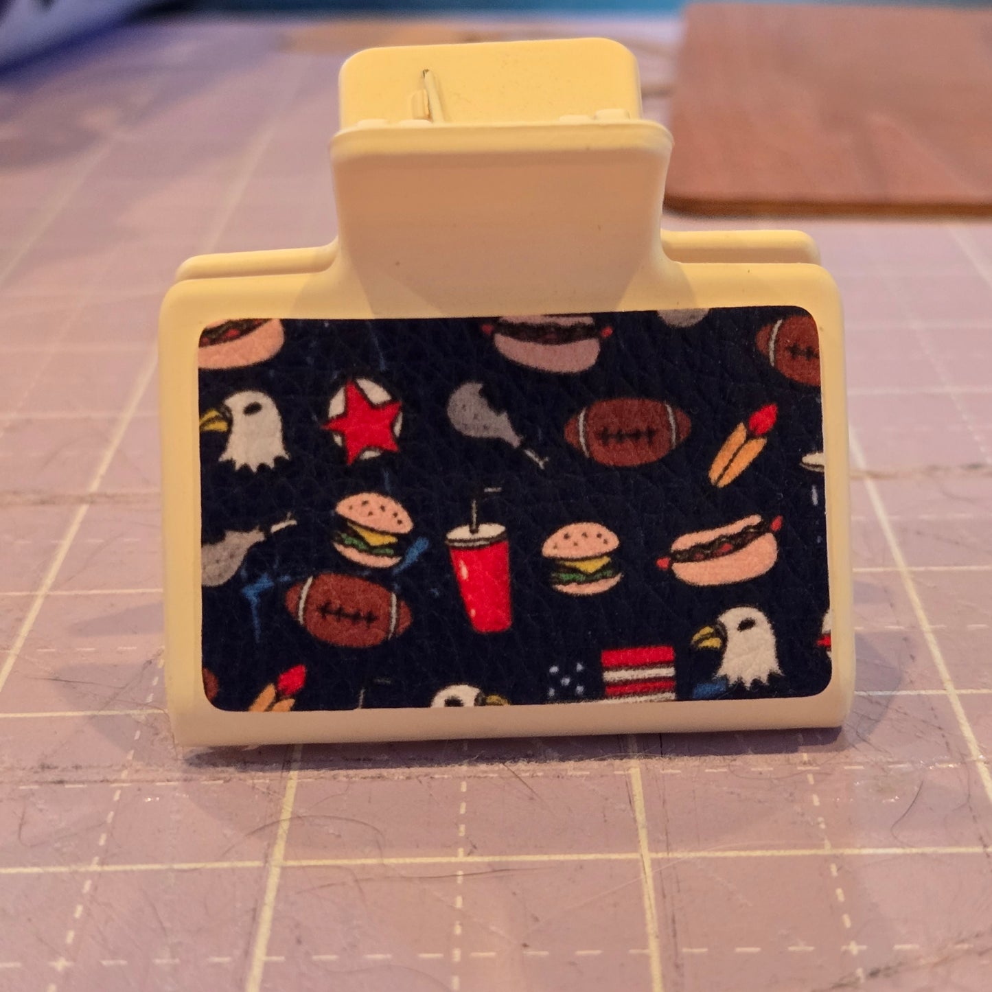 Americana Claw Clips